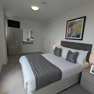 https://millharbour-apartments-by-charles-hope.brighton-hotels-england.com